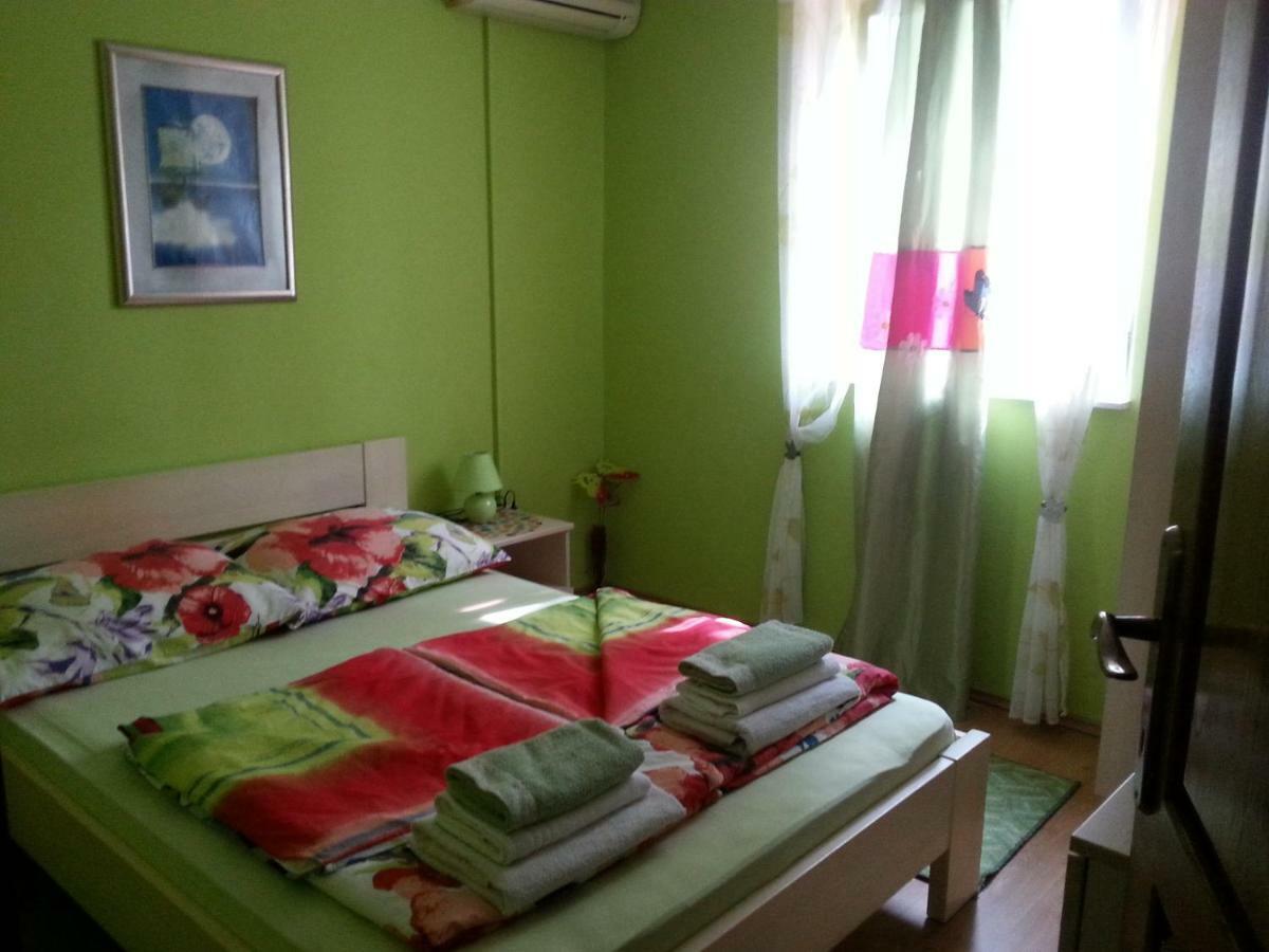 Apartment Nella Кострена Экстерьер фото